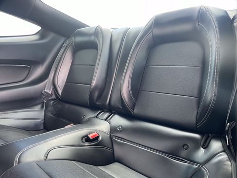 Used 2019 Ford Mustang GT Premium w/ Equipment Group 401A RWD image 13