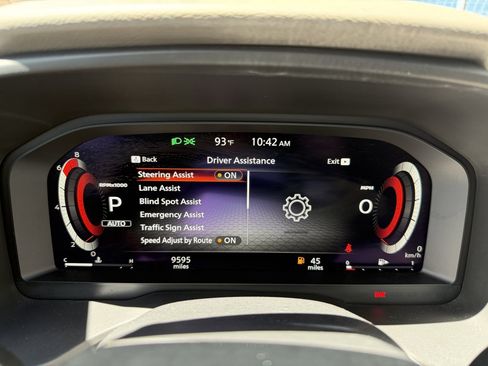 Used 2025 Nissan Rogue SL w/ SL Premium Package AWD/4WD image 20