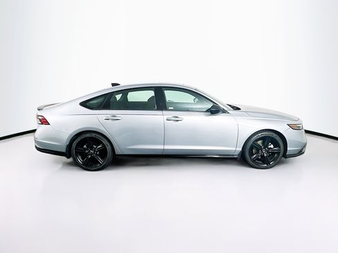 Used 2023 Honda Accord Sport image 10