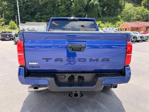 Used 2024 Toyota Tacoma TRD Off-Road AWD/4WD image 6