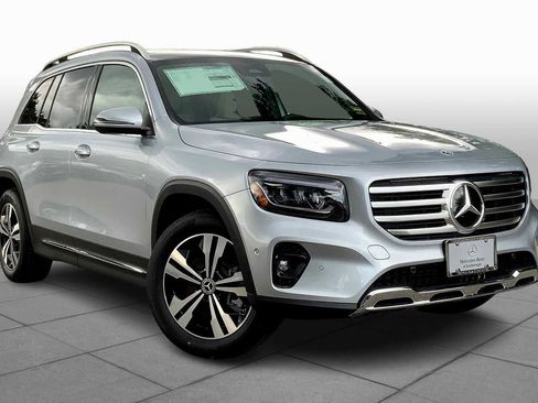 Used 2026 Mercedes-Benz GLB 250 4MATIC image 2