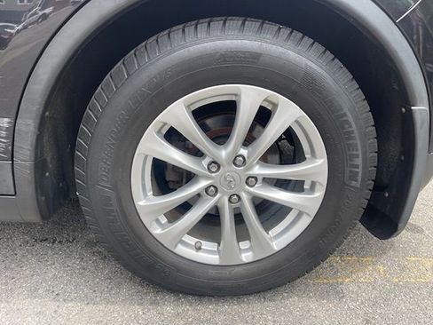 Used 2013 INFINITI FX37 AWD w/ Premium Pkg image 21