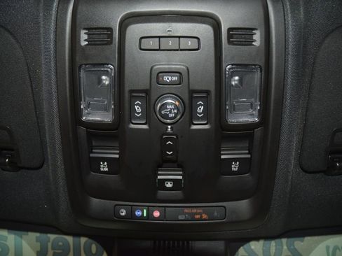Used 2024 Chevrolet Tahoe High Country AWD/4WD image 51