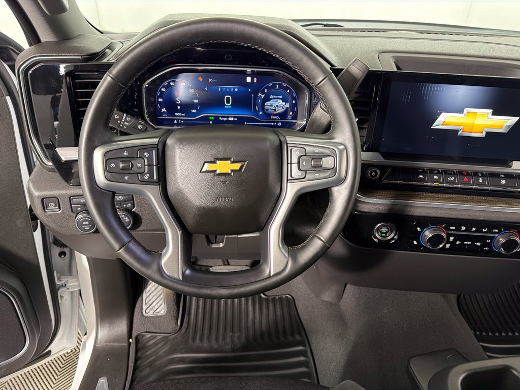 Used 2023 Chevrolet Silverado 1500 LT AWD/4WD image 13