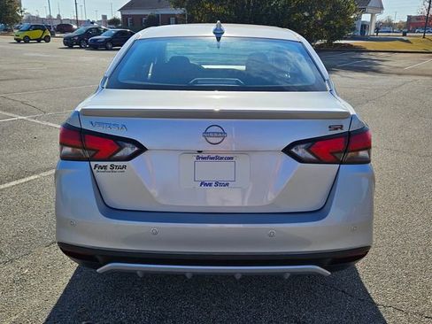 New 2025 Nissan Versa SR w/ Trunk Package image 10
