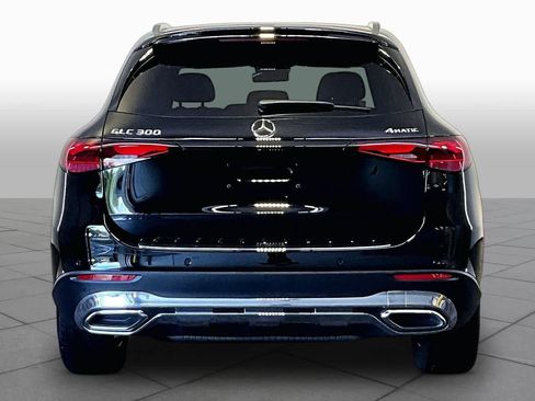 Used 2026 Mercedes-Benz GLC 300 4MATIC image 5