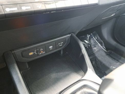 Used 2025 Kia K4 FWD image 14