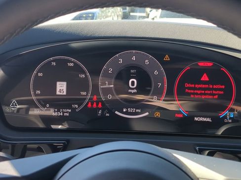 Certified 2025 Porsche Cayenne Base image 33