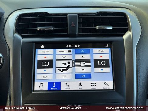 Used 2019 Ford Fusion SE FWD image 38