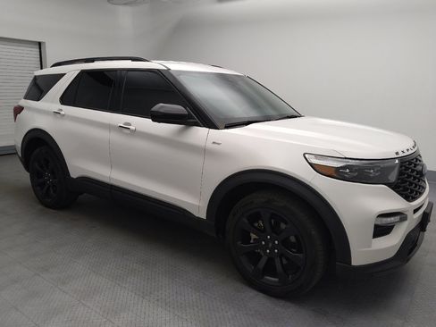 Used 2022 Ford Explorer ST-Line AWD/4WD image 11
