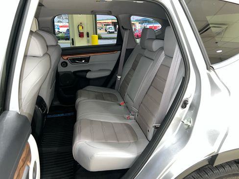 Used 2020 Honda CR-V Touring image 16