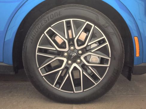 Used 2025 Ford Mustang Mach-E Premium AWD/4WD image 12