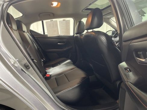 Used 2024 Nissan Sentra SR w/ SR Premium Package image 10