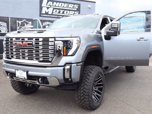 Used 2024 GMC Sierra 3500 Denali w/ Denali Reserve Package AWD/4WD image 26