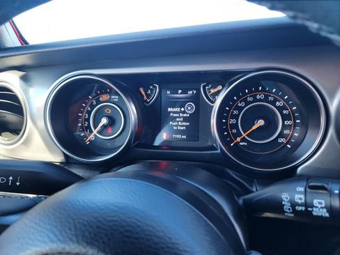 Used 2023 Jeep Wrangler Sport S image 14