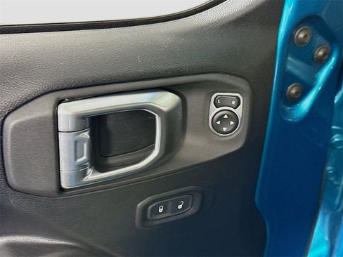 Used 2020 Jeep Wrangler Sport image 11