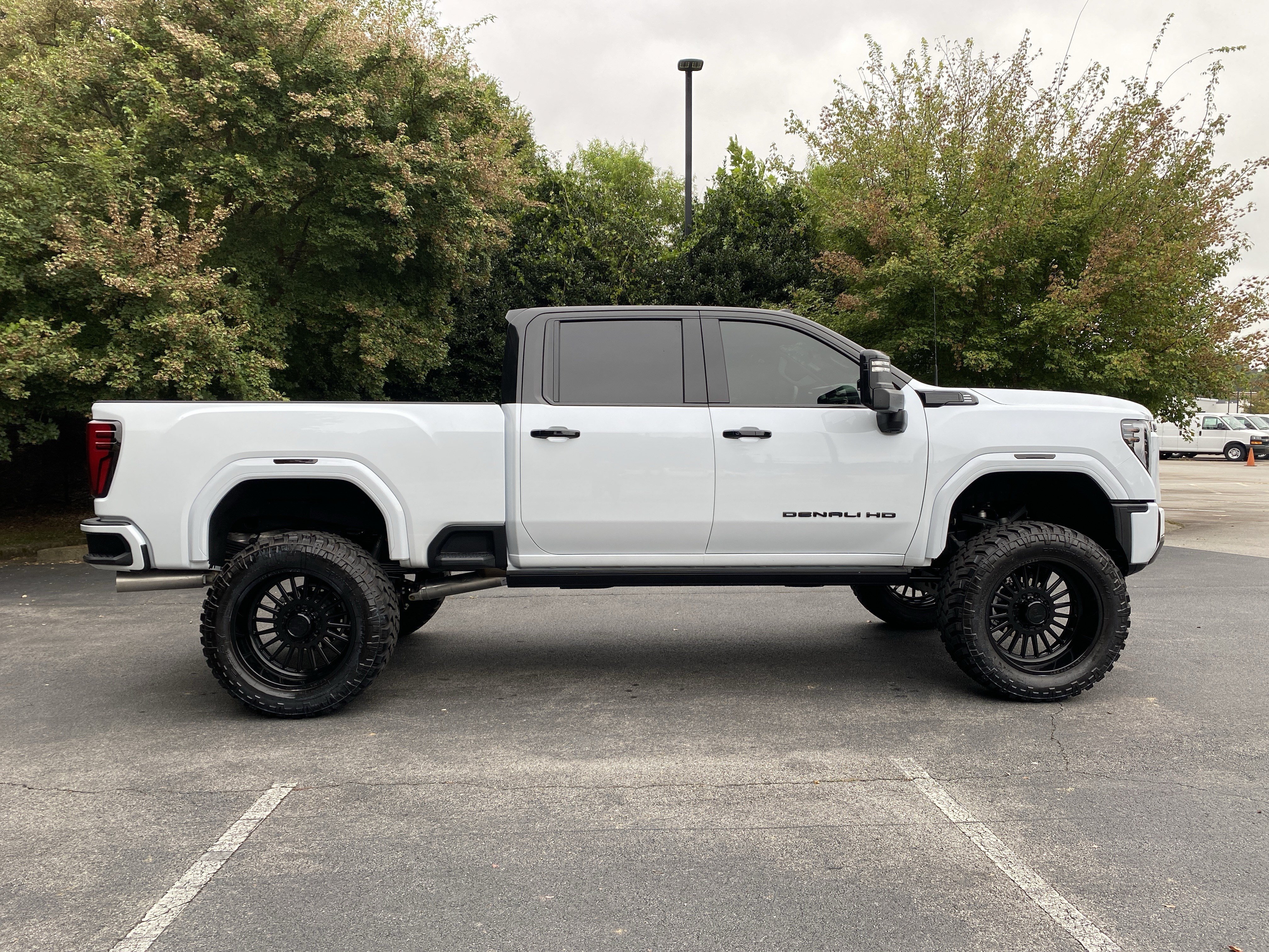 Used 2026 GMC Sierra 2500 Denali Ultimate AWD/4WD image 10