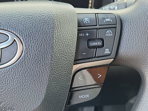 Used 2025 Toyota Camry LE FWD image 19