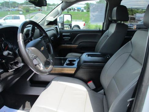 Used 2017 Chevrolet Silverado 3500 LTZ w/ Duramax Plus Package image 6