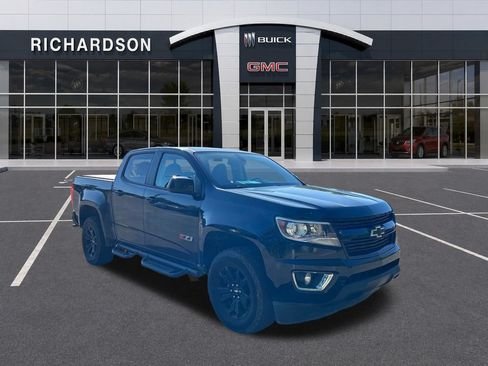 Used 2019 Chevrolet Colorado Z71 w/ Z71 Midnight Edition AWD/4WD image 8