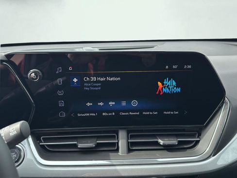 New 2026 Chevrolet Trax LT w/ LT Convenience Package FWD image 17
