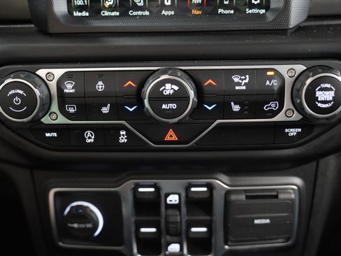 Used 2022 Jeep Wrangler Unlimited Sport AWD/4WD image 30