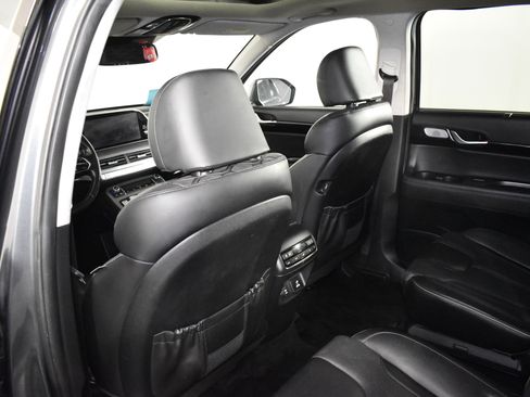 Used 2022 Hyundai Palisade Limited image 49