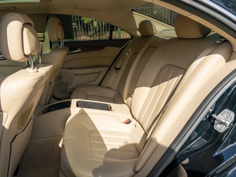 Used 2013 Mercedes-Benz CLS 550 image 14