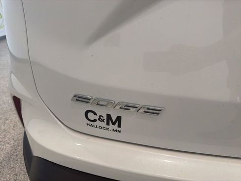 Used 2020 Ford Edge Titanium w/ Equipment Group 301A image 8