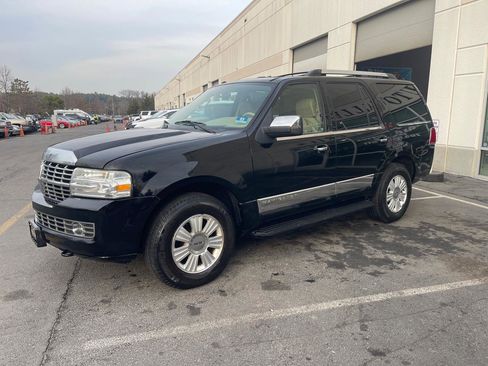 Used 2008 Lincoln Navigator 4WD image 4
