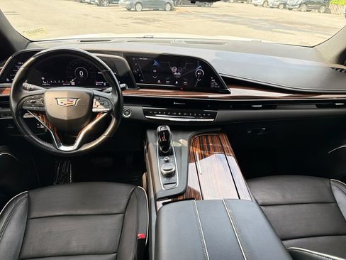 Certified 2023 Cadillac Escalade Premium Luxury AWD/4WD image 14