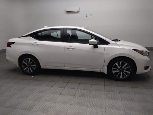 Used 2025 Nissan Versa SV w/ Trunk Package FWD image 11