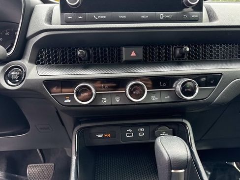 Certified 2023 Honda CR-V EX image 25