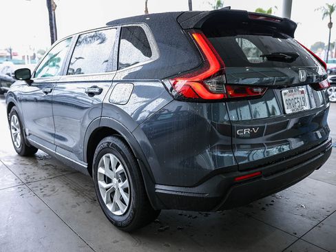 Used 2025 Honda CR-V LX image 4