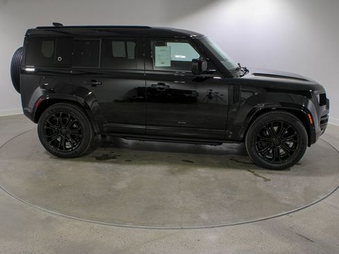 New 2026 Land Rover Defender 110 image 6