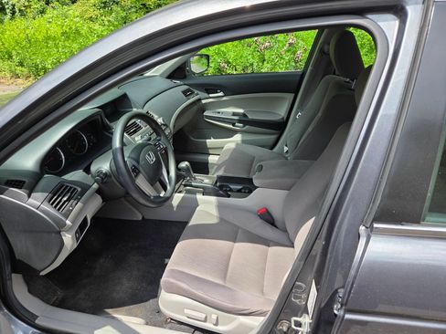 Used 2012 Honda Accord LX image 7