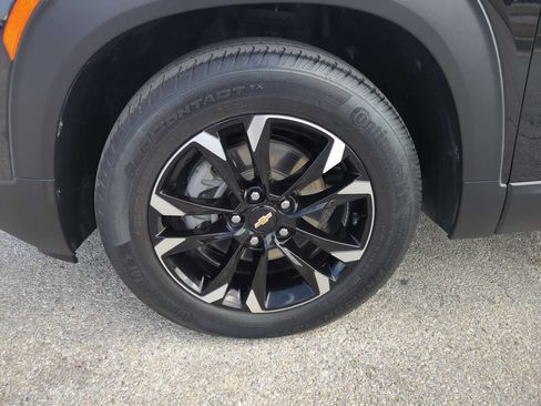 Used 2022 Chevrolet TrailBlazer LT w/ Convenience Package FWD image 31