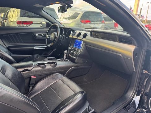 Used 2020 Ford Mustang Premium image 14