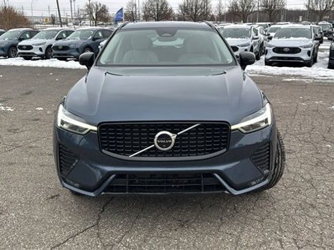 Used 2023 Volvo XC60 B5 Plus w/ Climate Package image 30