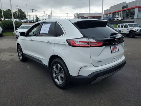 Used 2024 Ford Edge SEL w/ Convenience Package AWD/4WD image 3