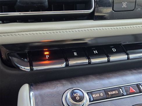 Used 2022 Lincoln Aviator Reserve w/ Elements Package Plus image 18