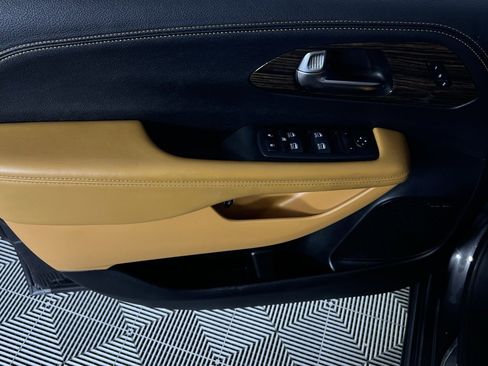 Used 2022 Chrysler Pacifica Pinnacle image 25