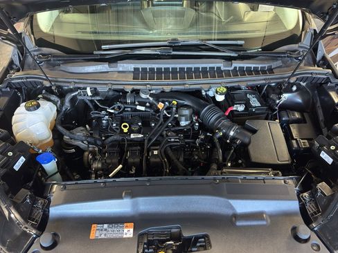 Used 2023 Ford Edge SEL image 16