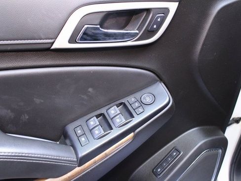 Used 2020 GMC Yukon Denali image 20