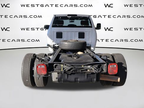 Used 2022 RAM 3500 Tradesman w/ Chrome Appearance Group image 7