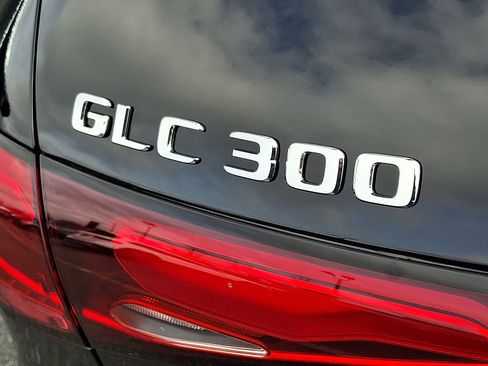 New 2026 Mercedes-Benz GLC 300 4MATIC image 16