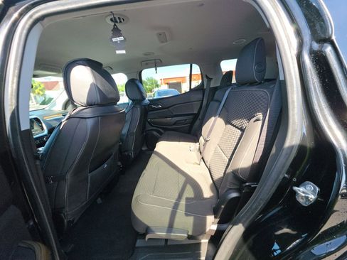 Used 2019 GMC Acadia SLE FWD image 13