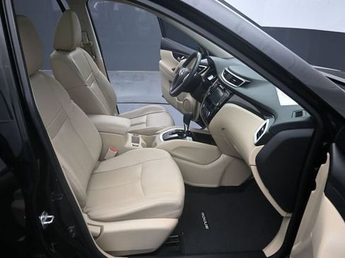 Used 2016 Nissan Rogue SL w/ SL Premium Package AWD/4WD image 31