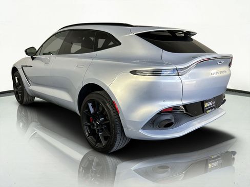 Used 2023 Aston Martin DBX image 6