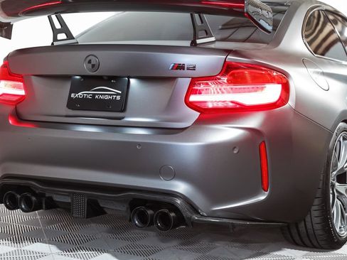Used 2018 BMW M2 RWD image 12